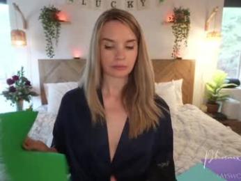 phoenix_taylor chaturbate stream image