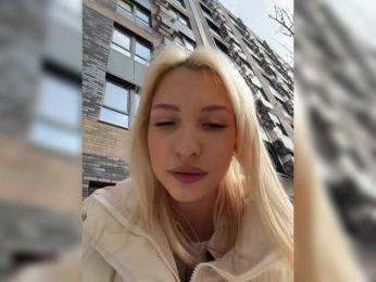 Cristi-Candy bongacams stream image