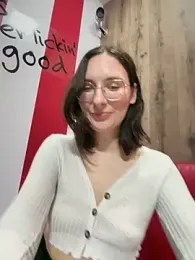 The_Snowwhitee stripchat stream image
