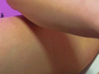 misss-vikki bongacams stream image