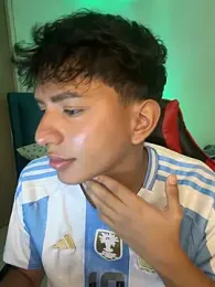 Leonarrrd_01 stripchat stream image