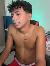 Leonarrrd_01 stripchat stream image