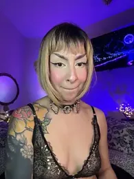 Cinamoonn stripchat stream image, 01.04.2026 20:40