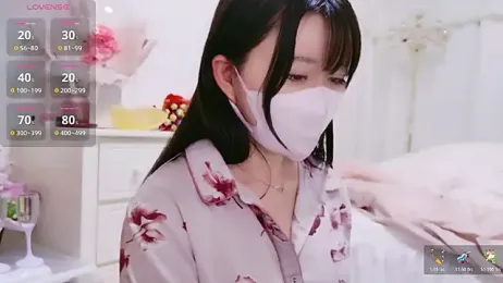 maii- stripchat stream image