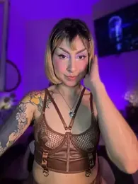 Cinamoonn stripchat stream image, 16.04.2026 16:00