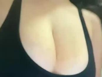 cuddlymoana chaturbate stream image