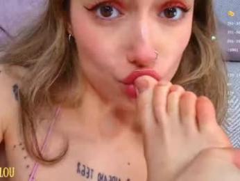 breeding_material chaturbate stream image, 19.05.2026 15:30