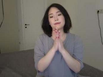 ki_mi chaturbate stream image