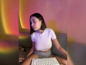 wlcm2talilia bongacams stream image