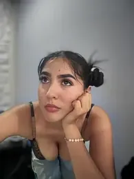 Sofia_Collins- stripchat stream image