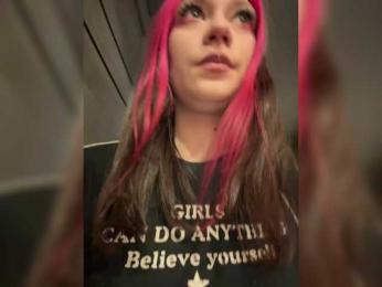 LuckyStar bongacams stream image