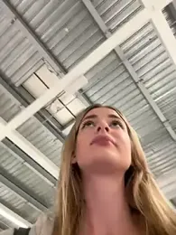 EvieEvans stripchat stream image