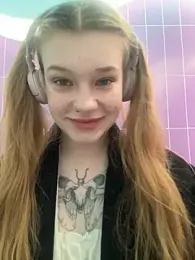 Honey___Hot stripchat stream image