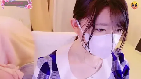 maii- stripchat stream image