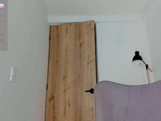 lauracriistina camsoda stream image