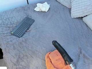 angie-roses camsoda stream image