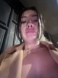 LIZ-06_ stripchat stream image