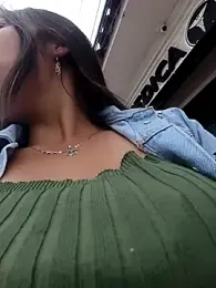 LIZ-06_ stripchat stream image