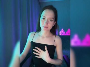 whiteTEA bongacams stream image