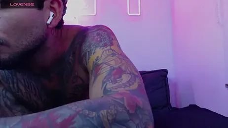 marco_allison01 stripchat stream image