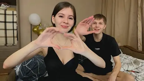 EveAndRobert1 stripchat stream image