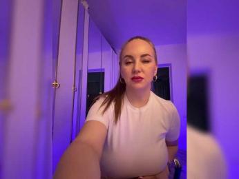 cherryygirl bongacams stream image