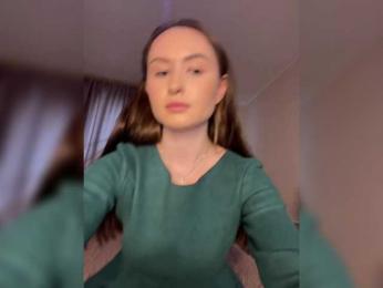 PLEELUS bongacams stream image