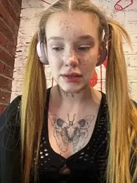 Honey___Hot stripchat stream image