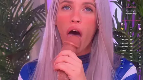 mikkixmeow stripchat stream image