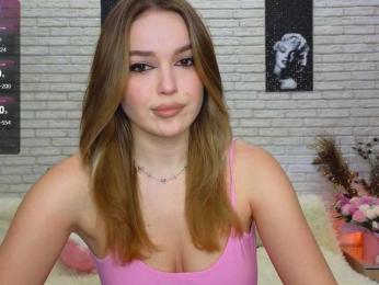 MissAngel13 bongacams stream image