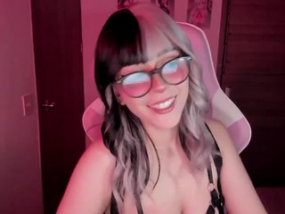 emilyhick camsoda stream image