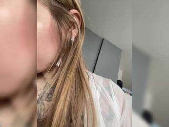 -Tiki-Riki- bongacams stream image