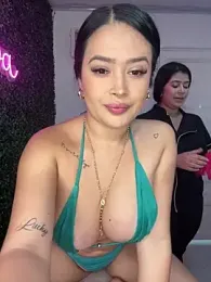 Sara_fun stripchat stream image