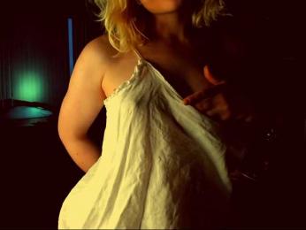 A-Huli bongacams stream image