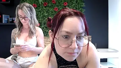 ladoucedu34 stripchat stream image