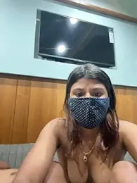 Fun_With_Zoya stripchat stream image, 02.04.2025 15:10