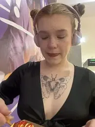 Honey___Hot stripchat stream image