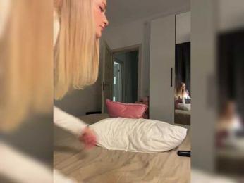 duloveli bongacams stream image