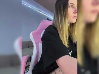 Unearthly bongacams stream image