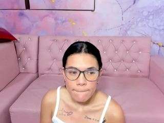 miacam-hot camsoda stream image