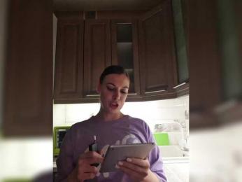 LadyLLS bongacams stream image