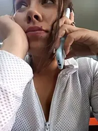 LIZ-06_ stripchat stream image