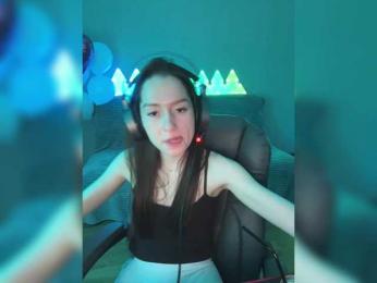 whiteTEA bongacams stream image