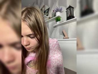 -Tiki-Riki- bongacams stream image