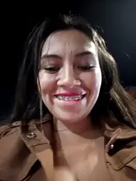 LIZ-06_ stripchat stream image