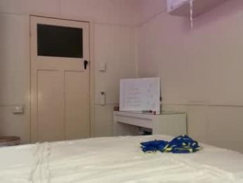 cuddlymoana chaturbate stream image