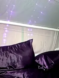 allinqueen stripchat stream image