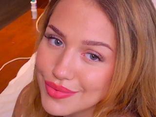 Chantall Reynolds flirt4free stream image