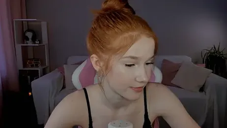 Leahsthetics stripchat stream image