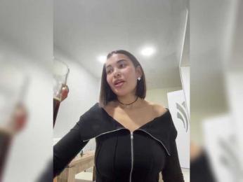 wlcm2talilia bongacams stream image